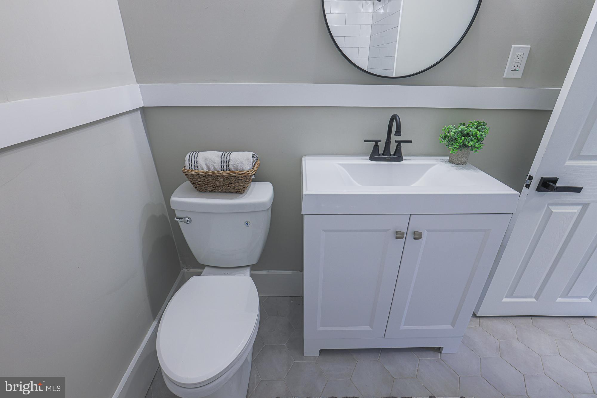 LAKE EVESHAM - Residential