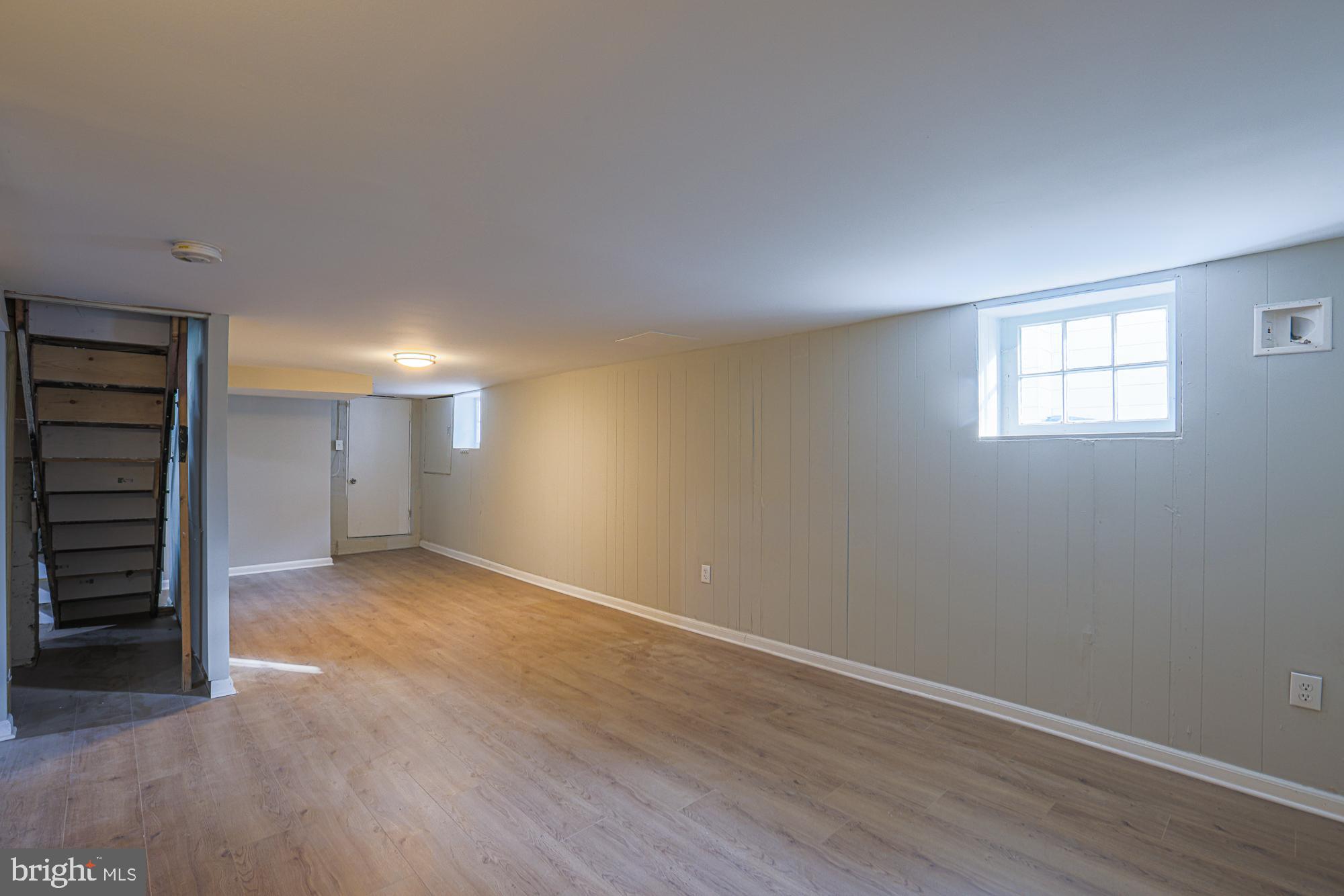 LAKE EVESHAM - Residential