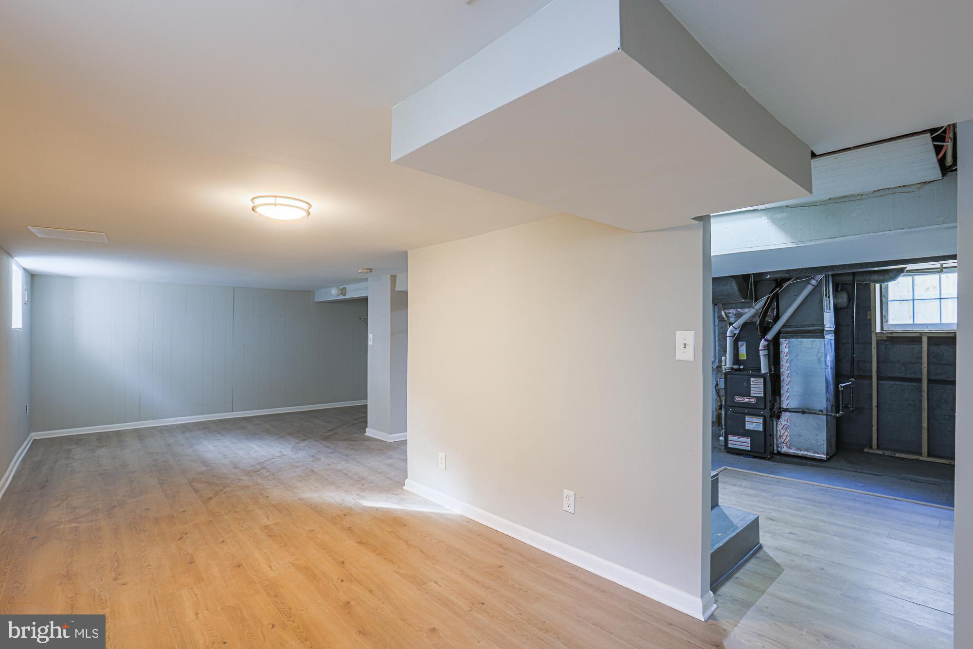 LAKE EVESHAM - Residential