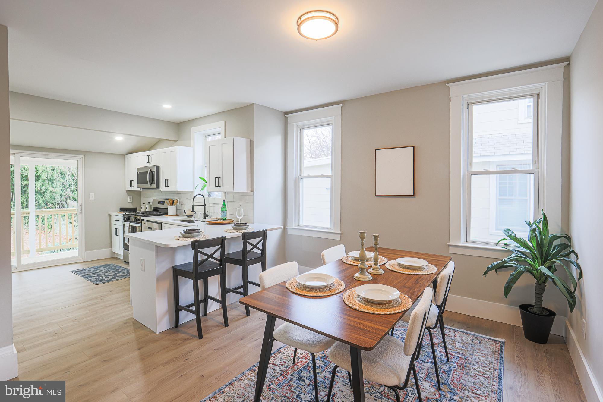 LAKE EVESHAM - Residential