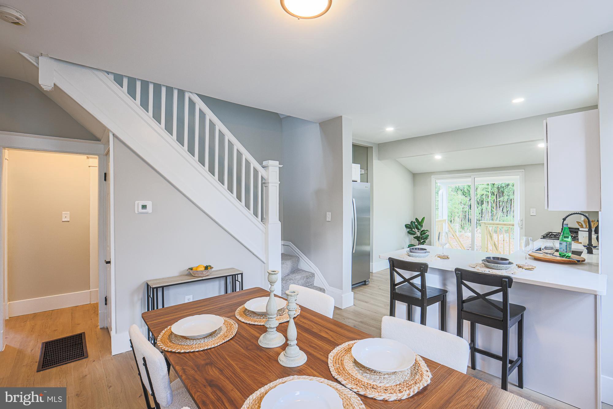 LAKE EVESHAM - Residential