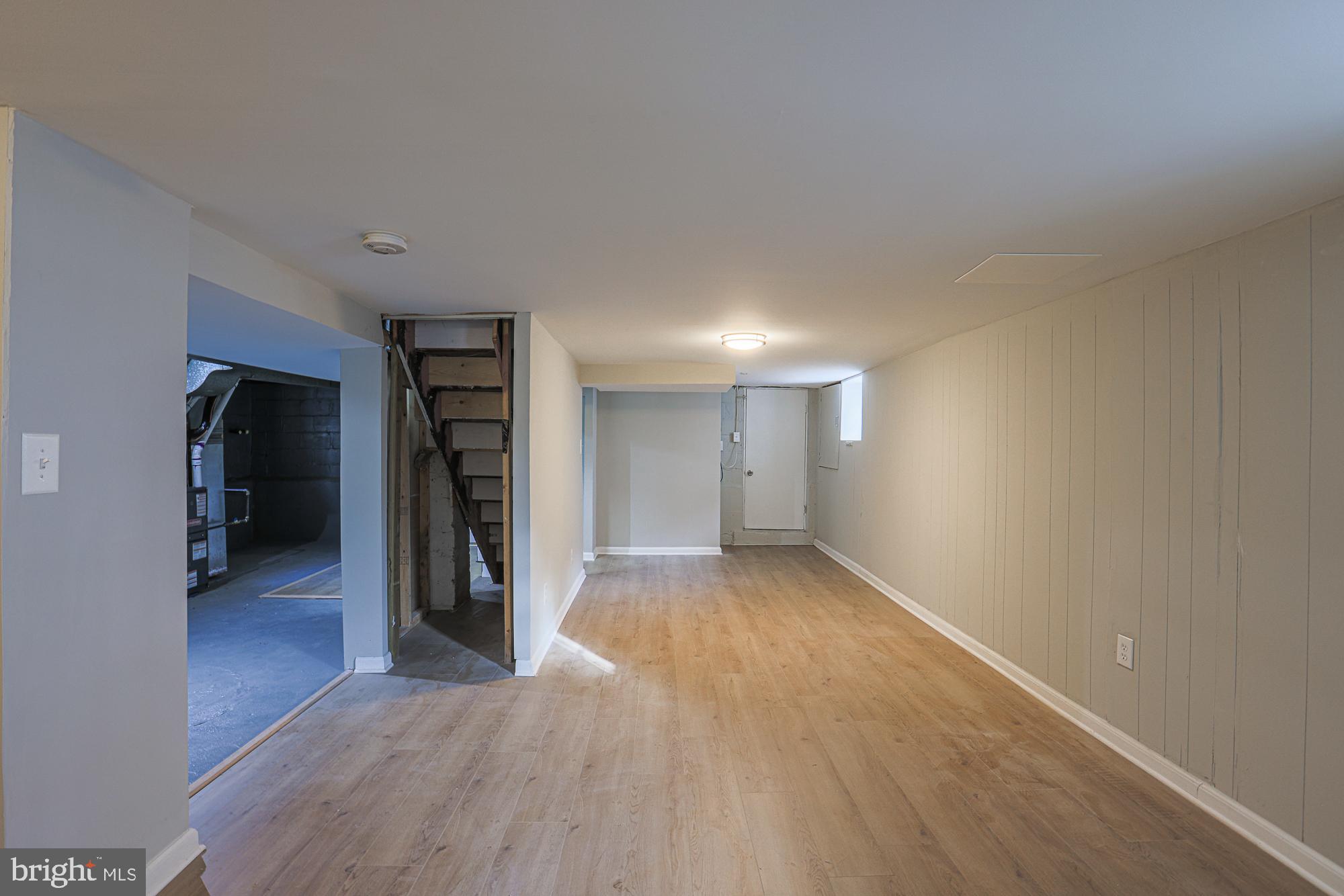 LAKE EVESHAM - Residential