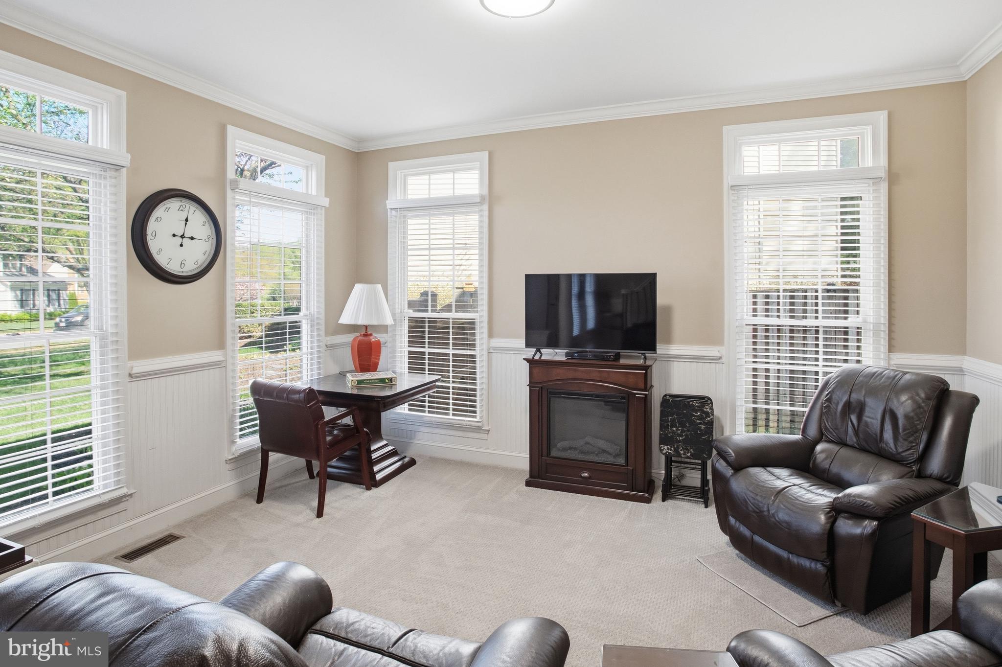 3937 LEAF LAWN LANE