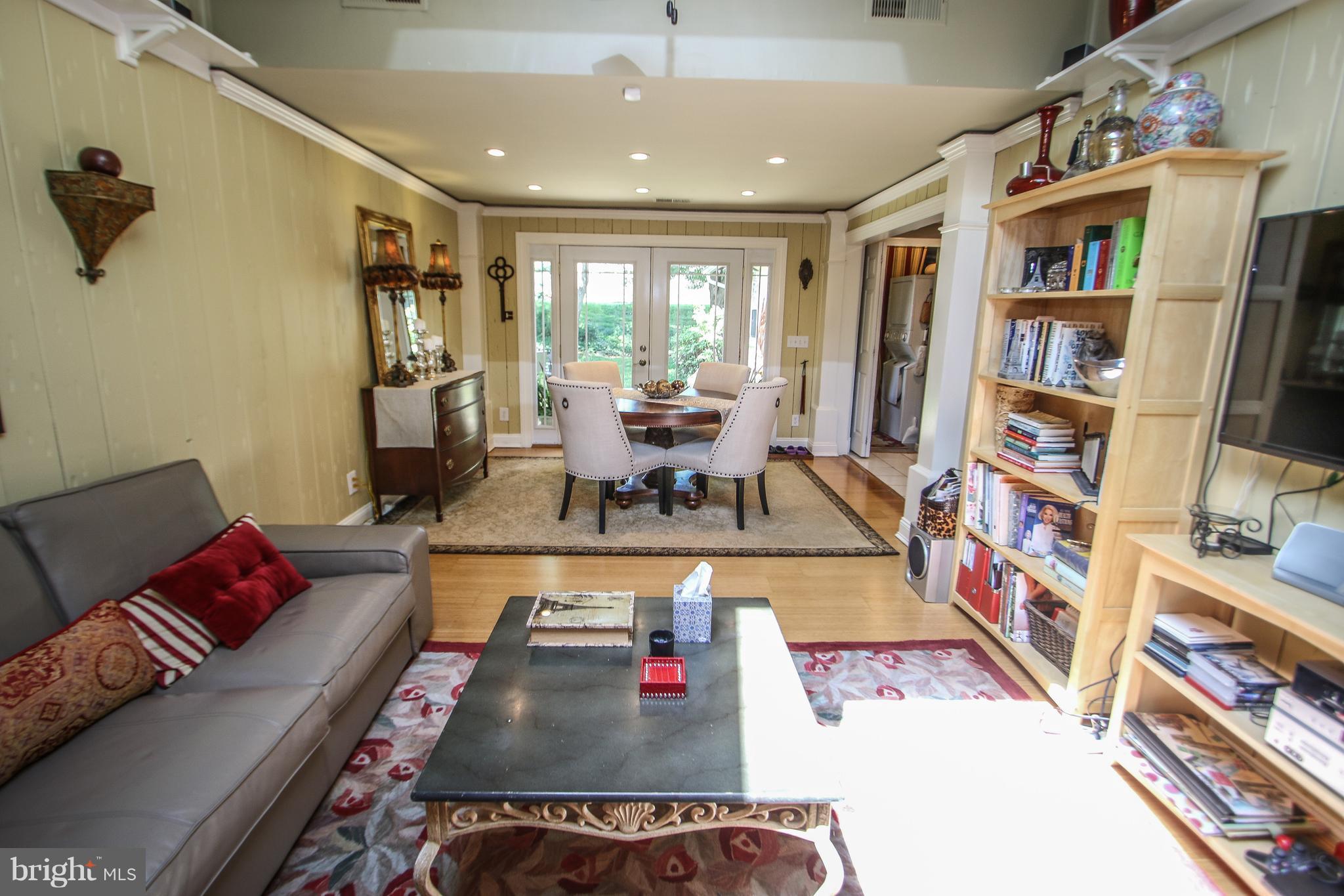 SUGARLAND RUN - Residential