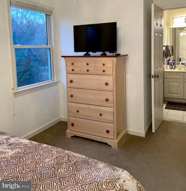 HALLOWING POINT RIVER ESTATES - Residential Lease