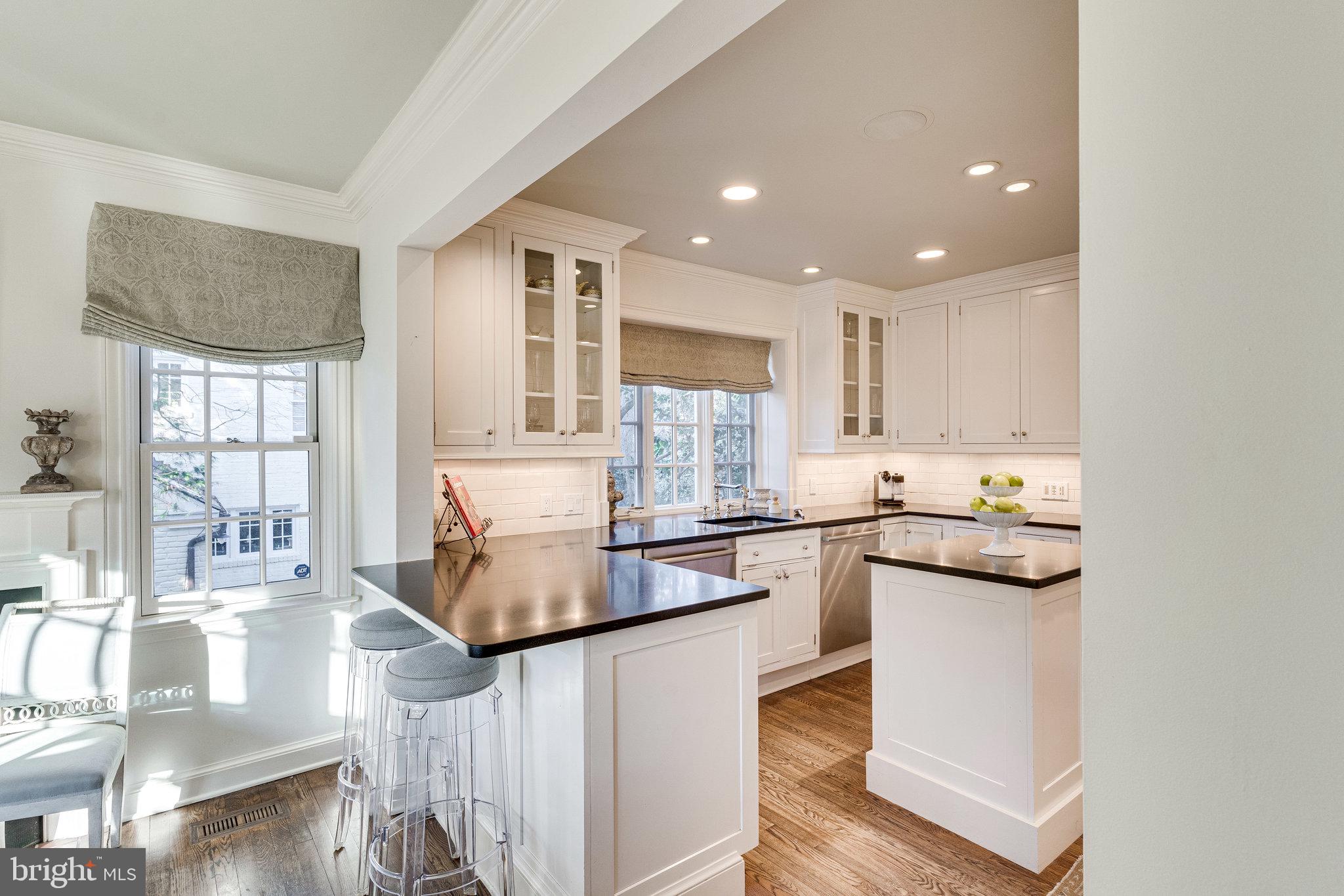 SPRING VALLEY - Residential
