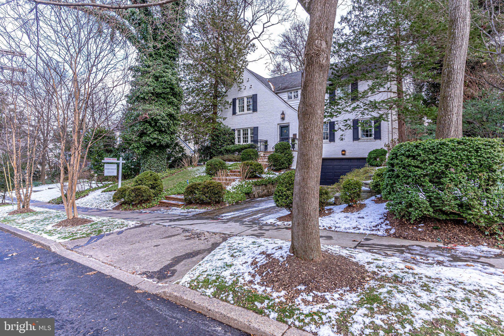 SPRING VALLEY - Residential