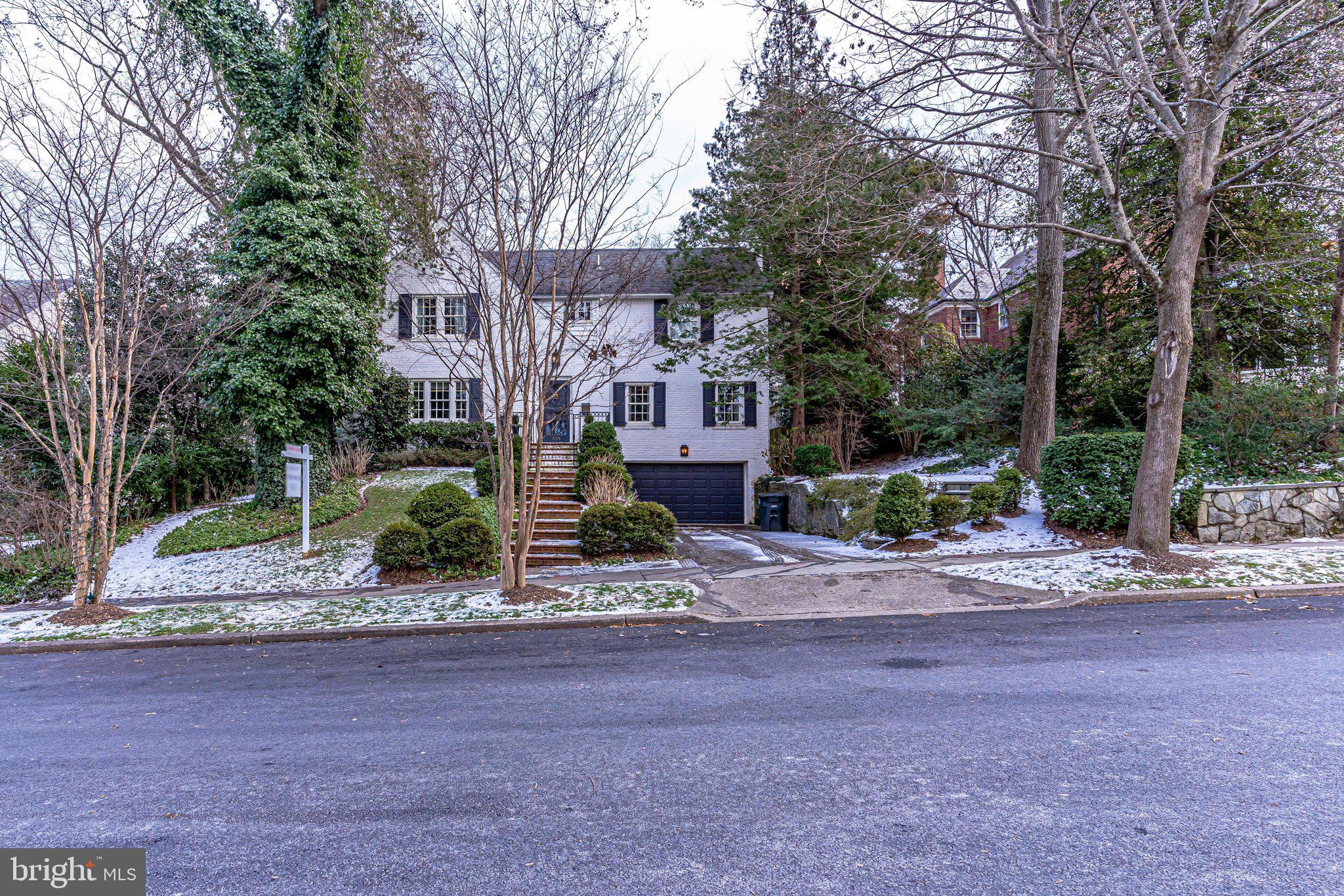 SPRING VALLEY - Residential