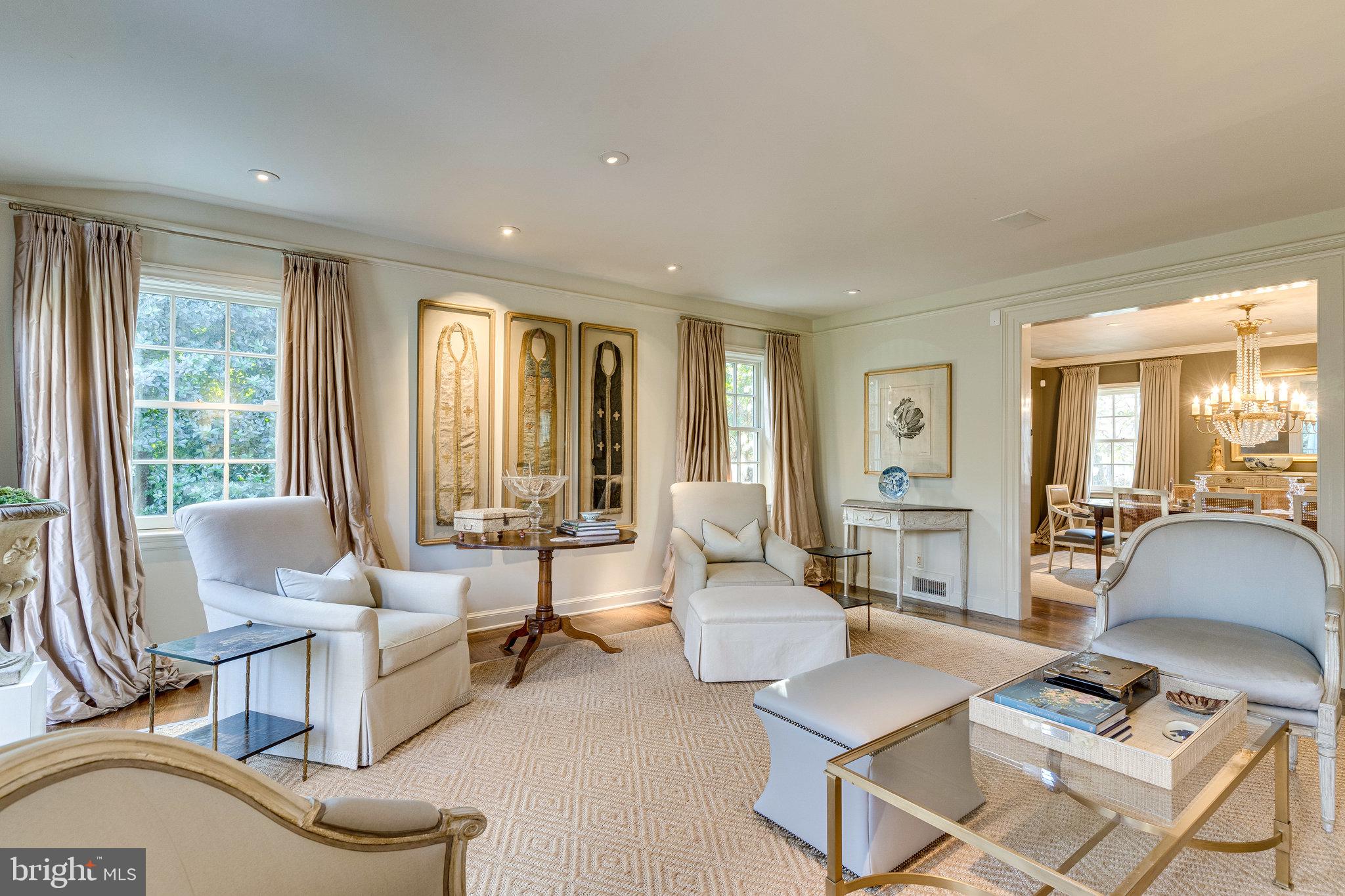 SPRING VALLEY - Residential