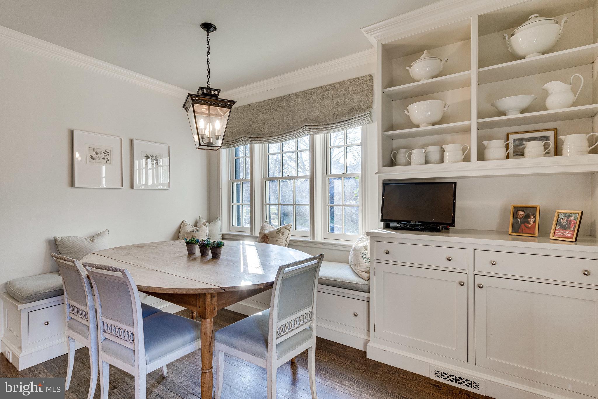 SPRING VALLEY - Residential