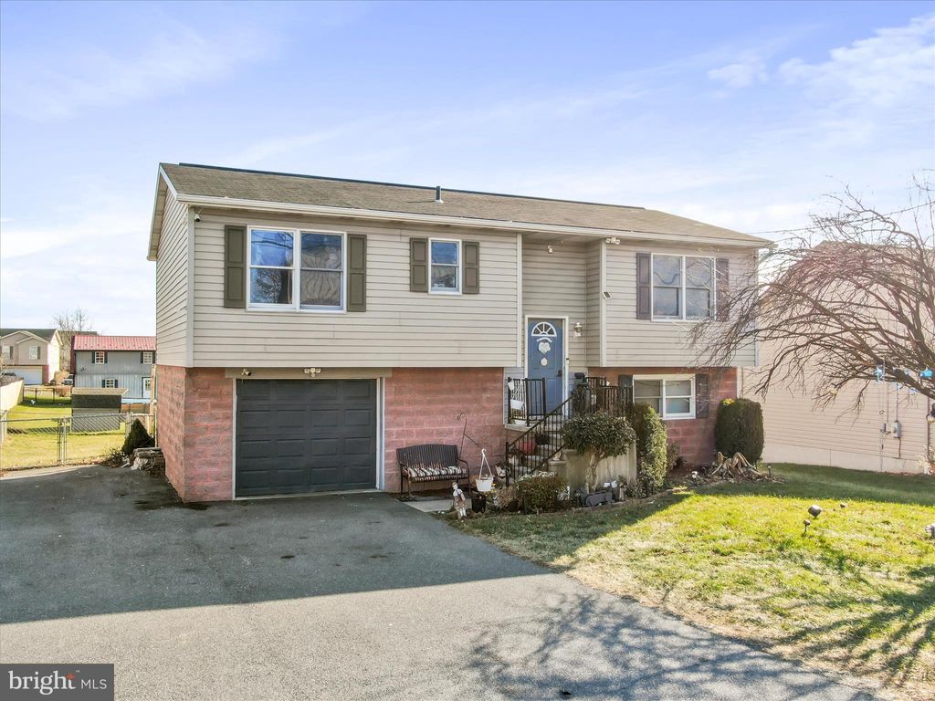 Photo of 1294 Warm Spring Road, CHAMBERSBURG, PA 17202 (MLS # PAFL2031892)