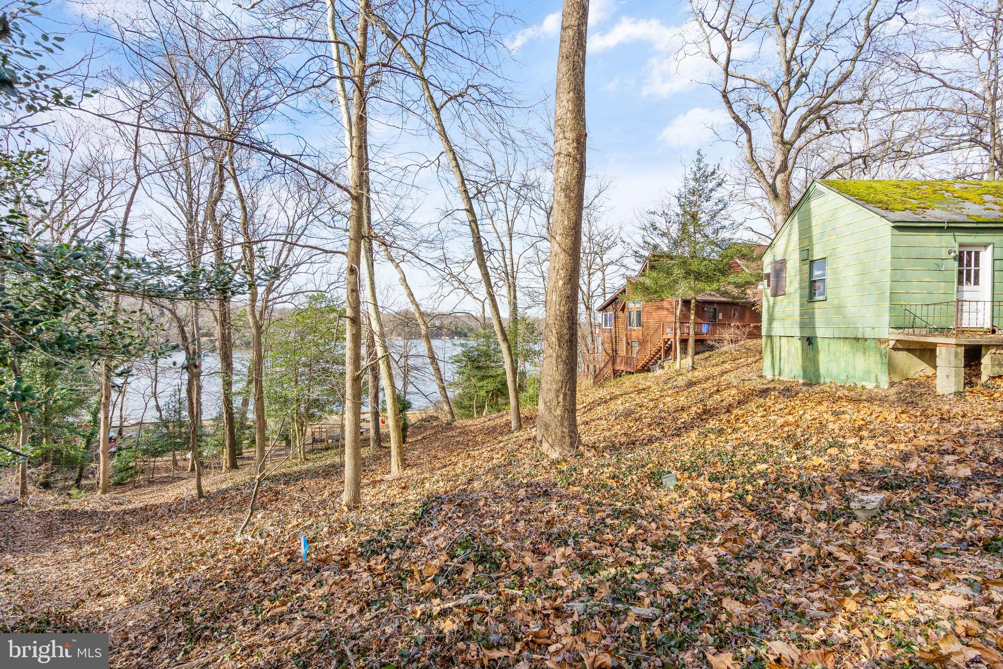 HOLLYWOOD ON SEVERN - Residential