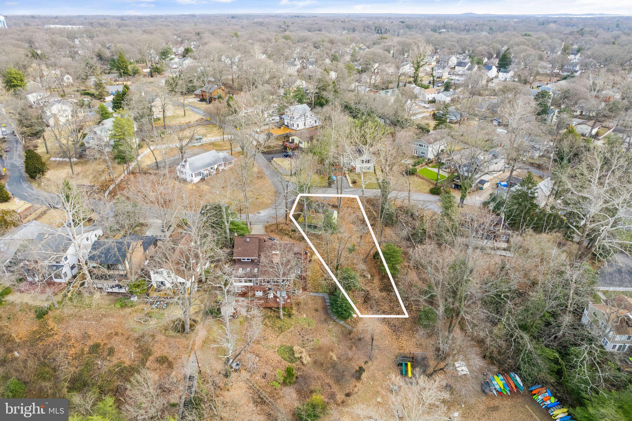 HOLLYWOOD ON SEVERN - Residential