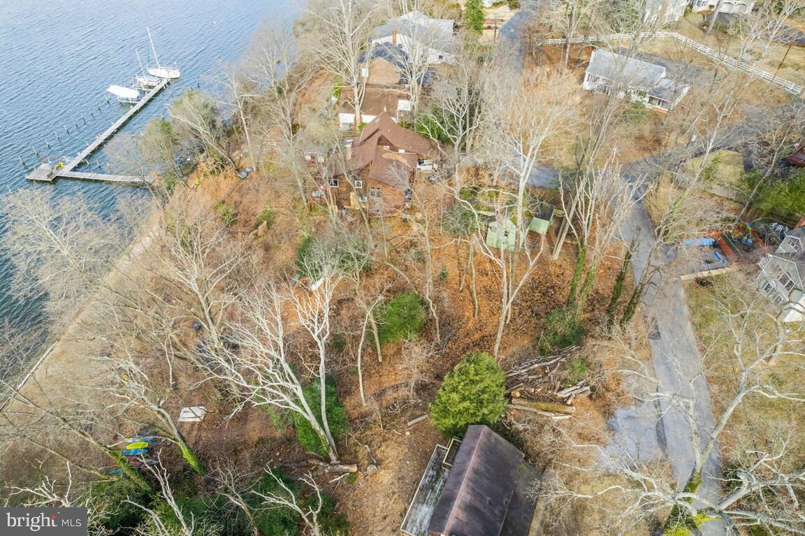 HOLLYWOOD ON SEVERN - Residential