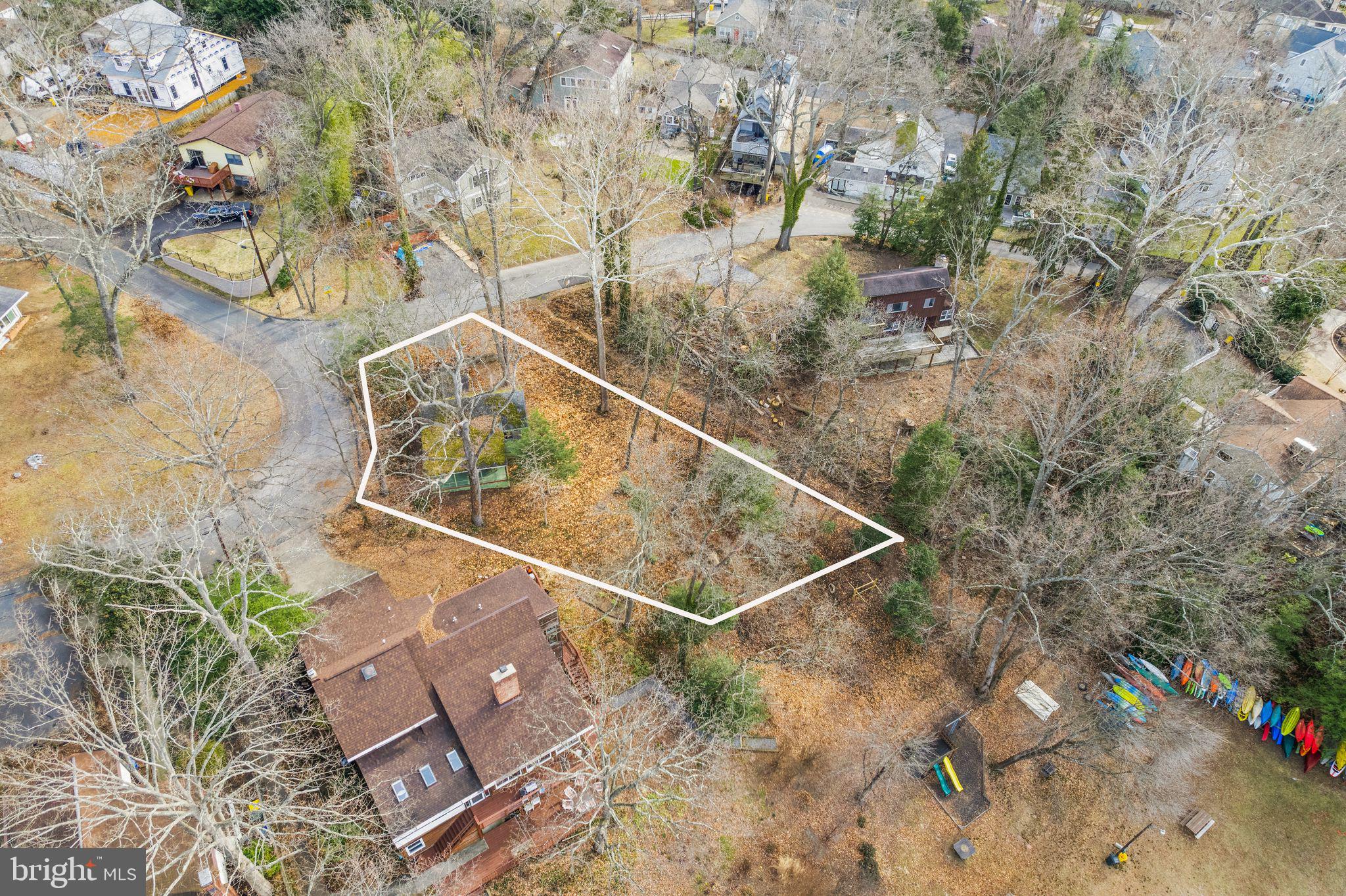 HOLLYWOOD ON SEVERN - Residential