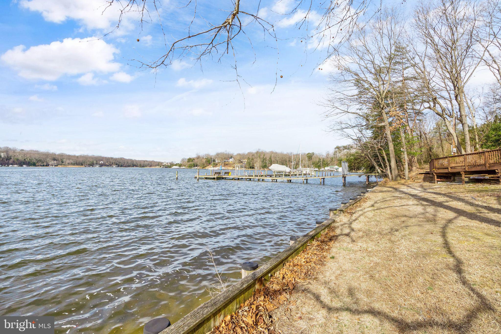 HOLLYWOOD ON SEVERN - Residential