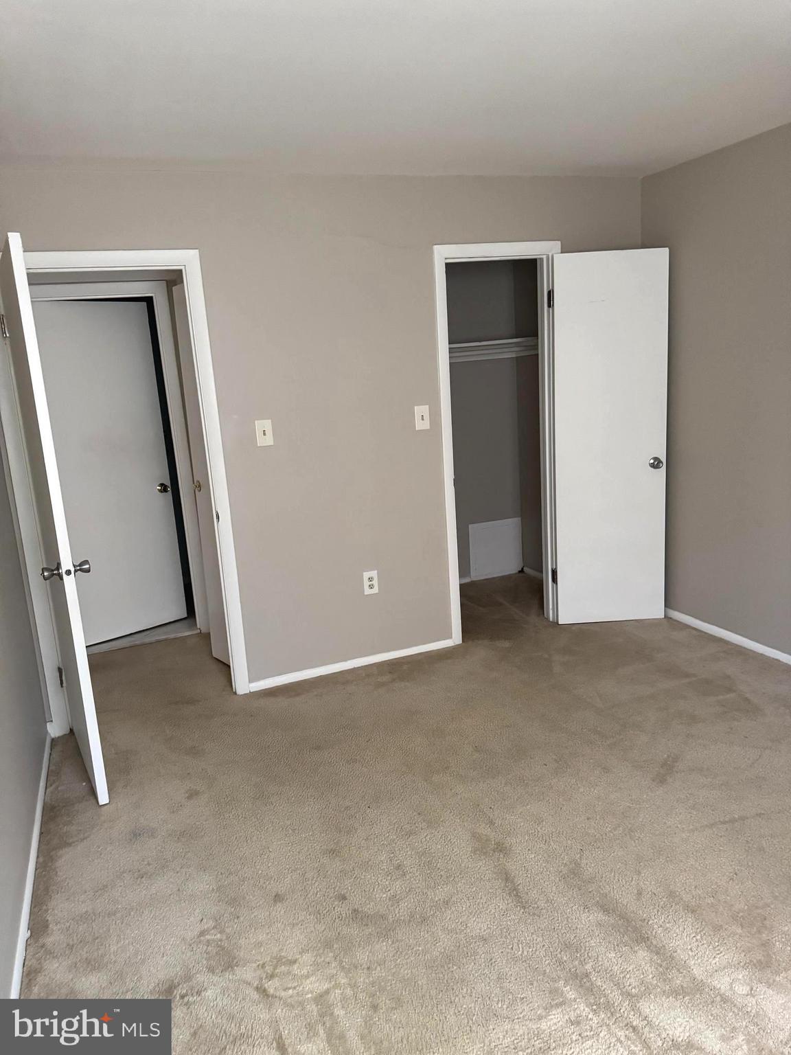 NORTH CREEK VILLAS - Residential