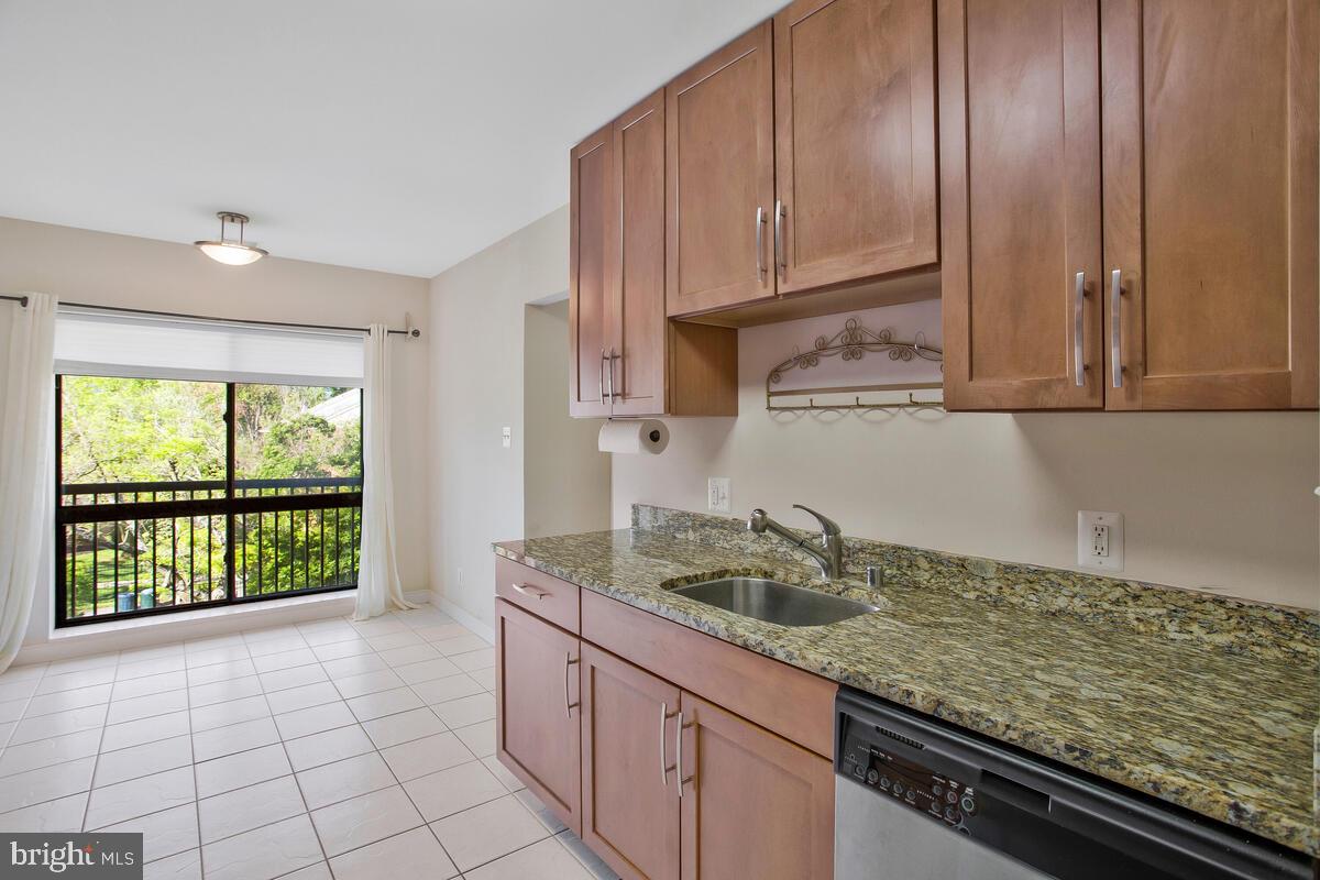 NORTH GREEN CONDOMINIUMS - Residential Lease