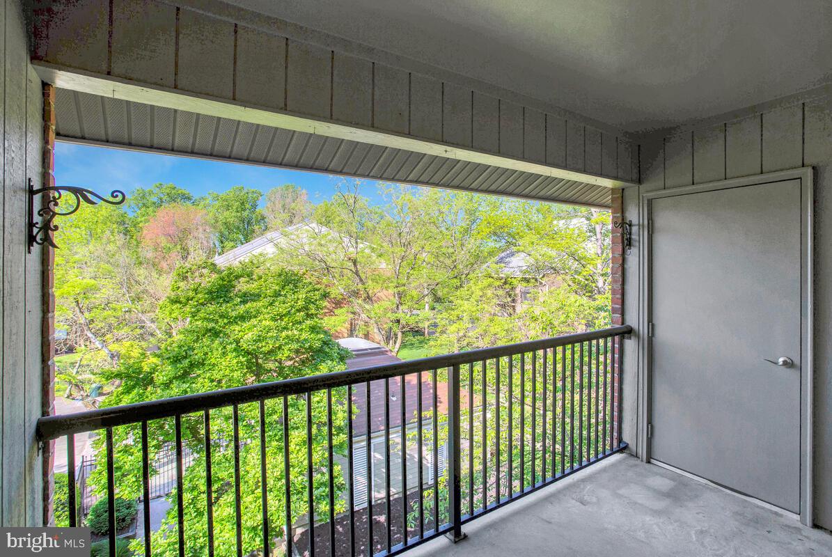 NORTH GREEN CONDOMINIUMS - Residential Lease