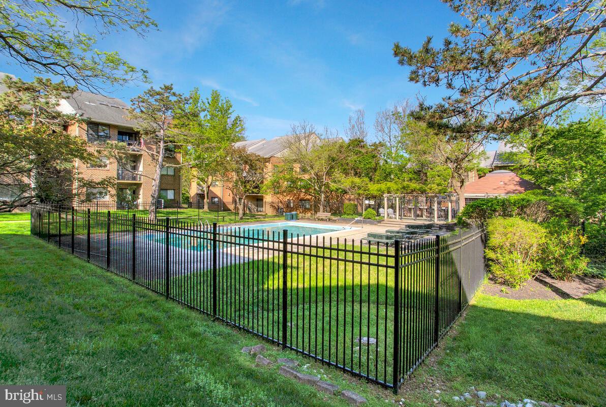 NORTH GREEN CONDOMINIUMS - Residential Lease