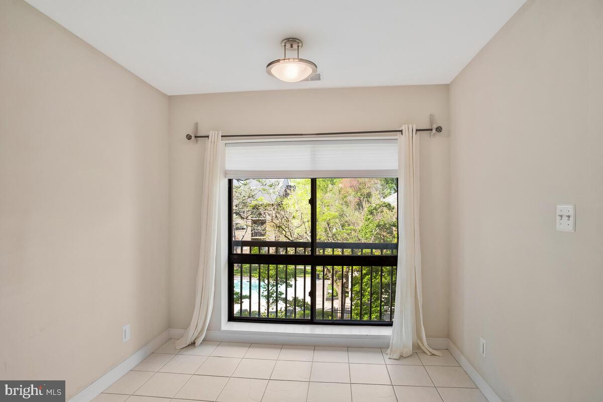 NORTH GREEN CONDOMINIUMS - Residential Lease