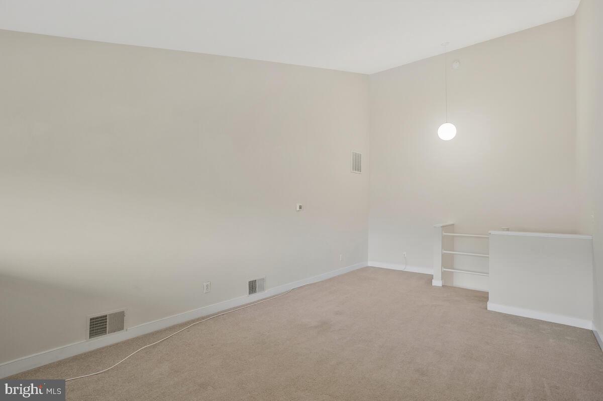 NORTH GREEN CONDOMINIUMS - Residential Lease