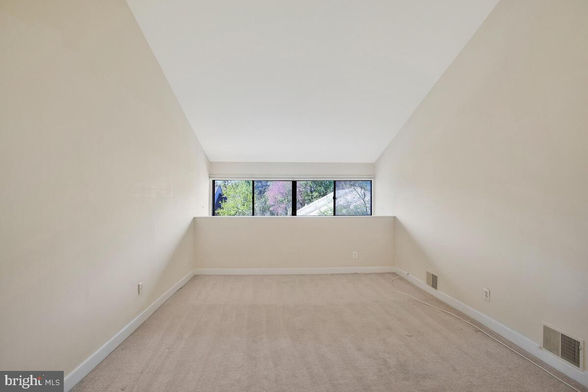 NORTH GREEN CONDOMINIUMS - Residential Lease