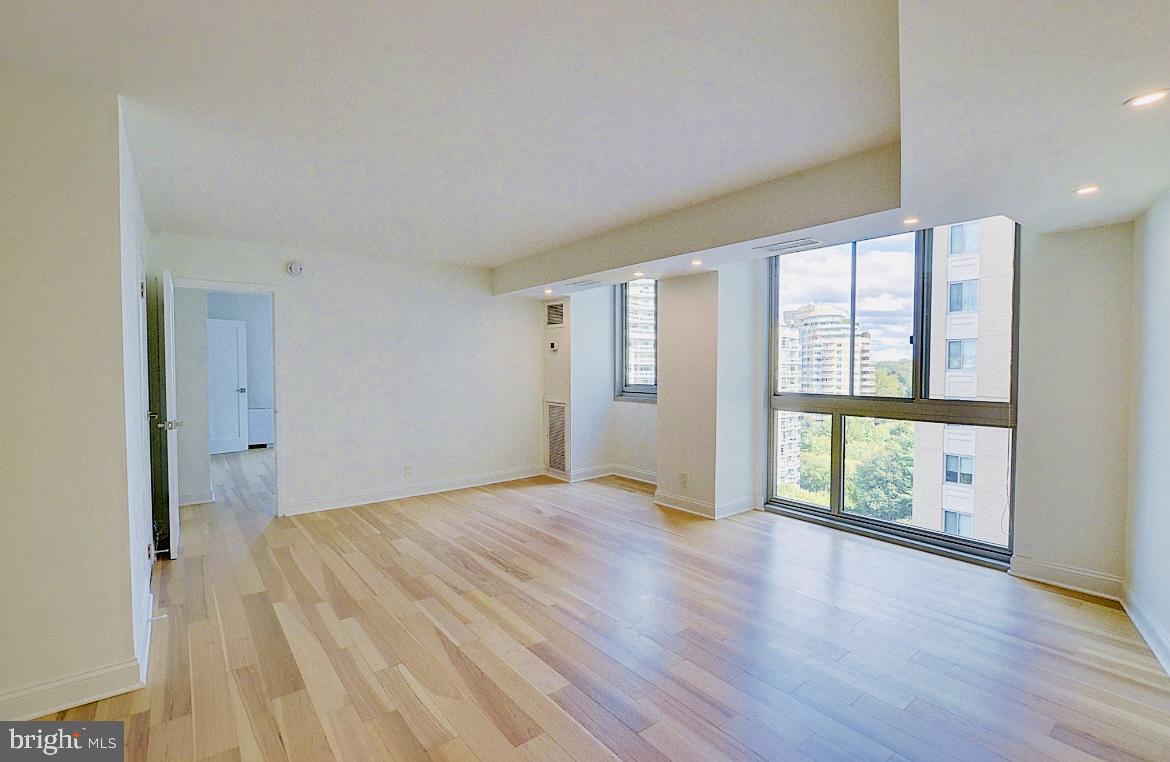 4601 N PARK AVENUE 1509-J