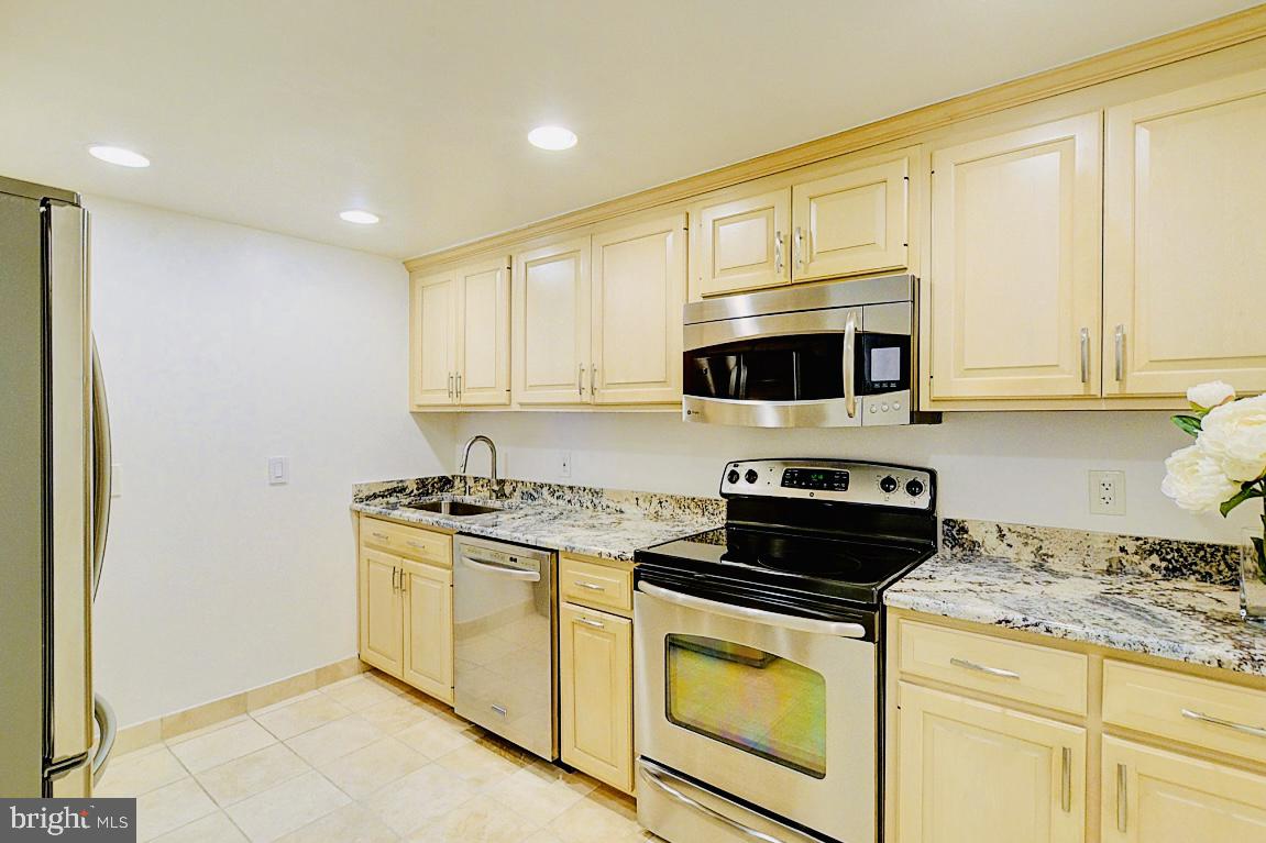 FRIENDSHIP HEIGHTS - Residential