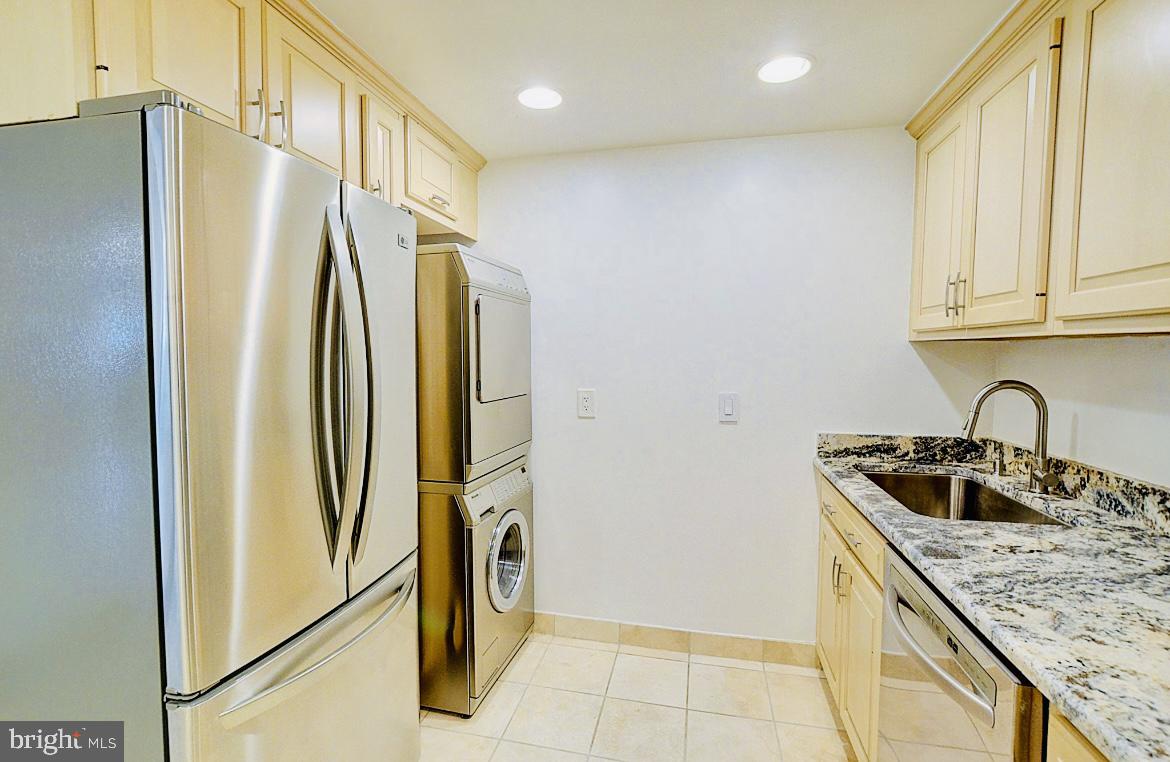 FRIENDSHIP HEIGHTS - Residential