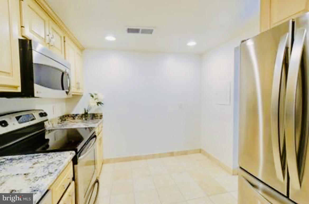 FRIENDSHIP HEIGHTS - Residential