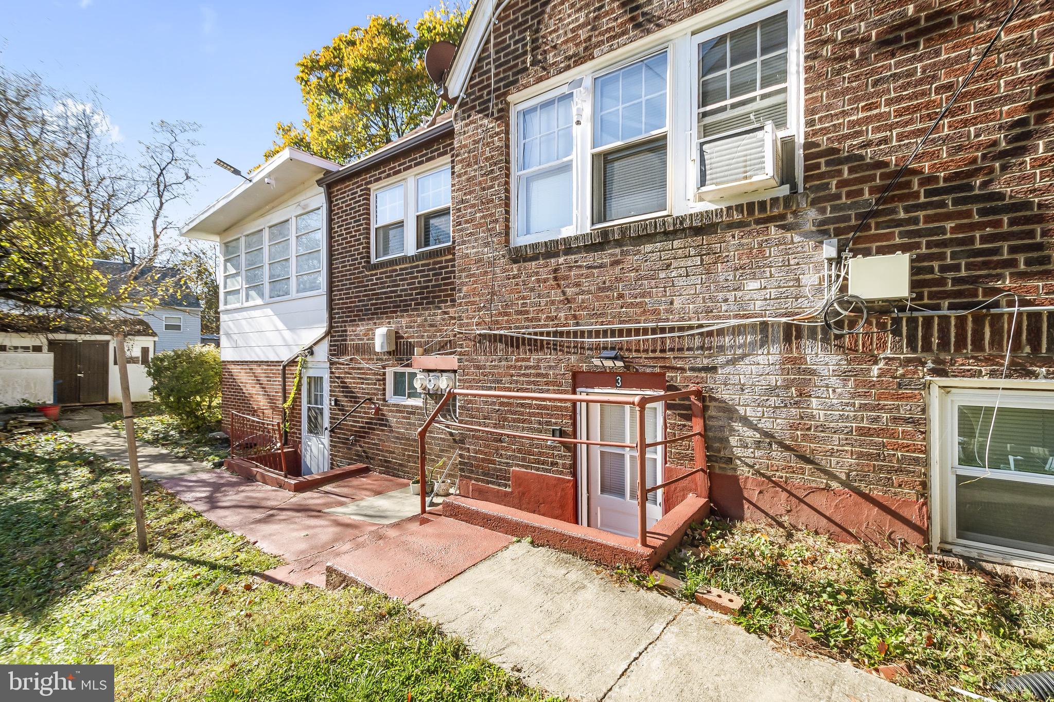 807 HOUSTON AVENUE 3