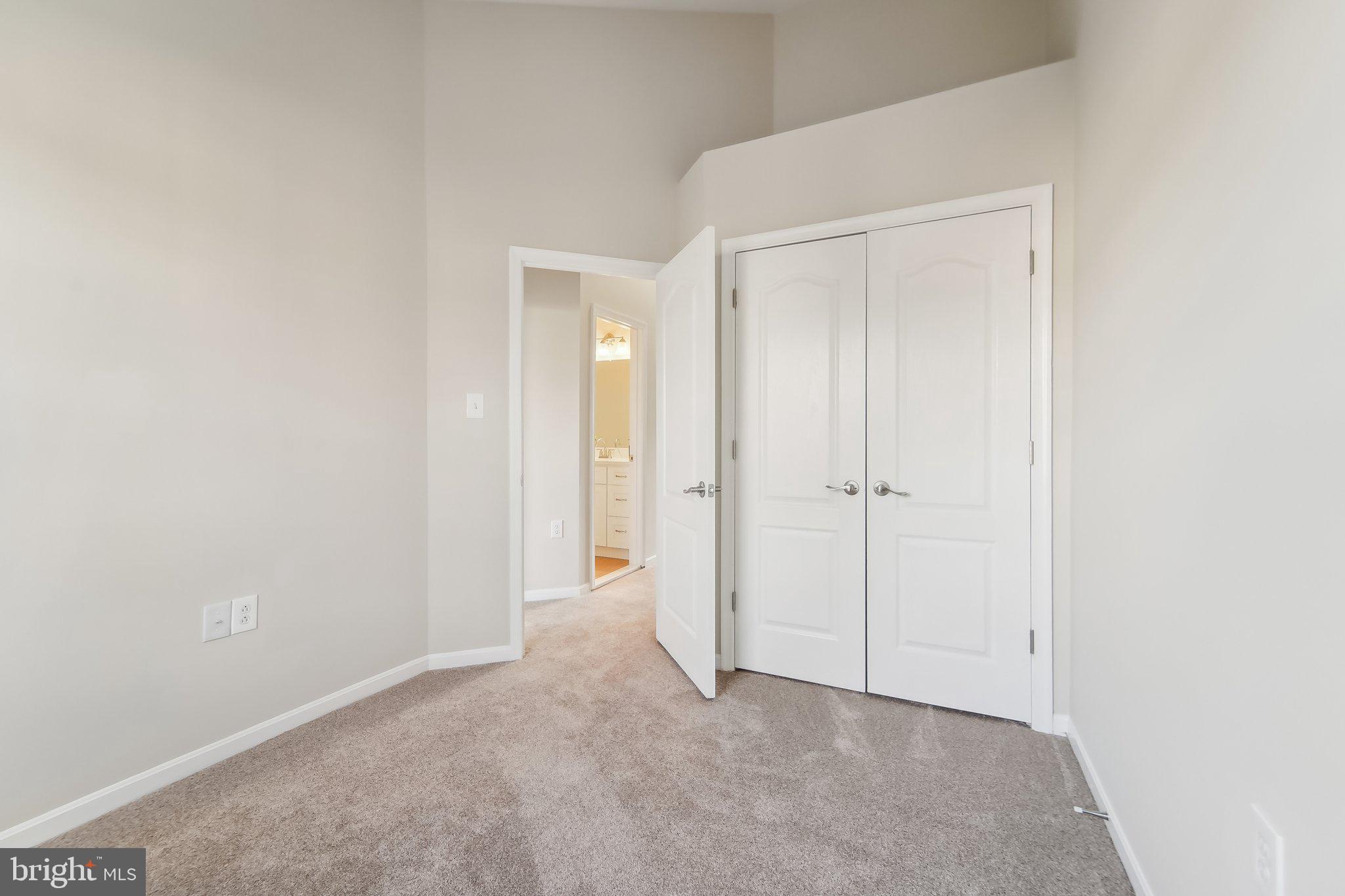 TUSCARORA KNOLLS - Residential