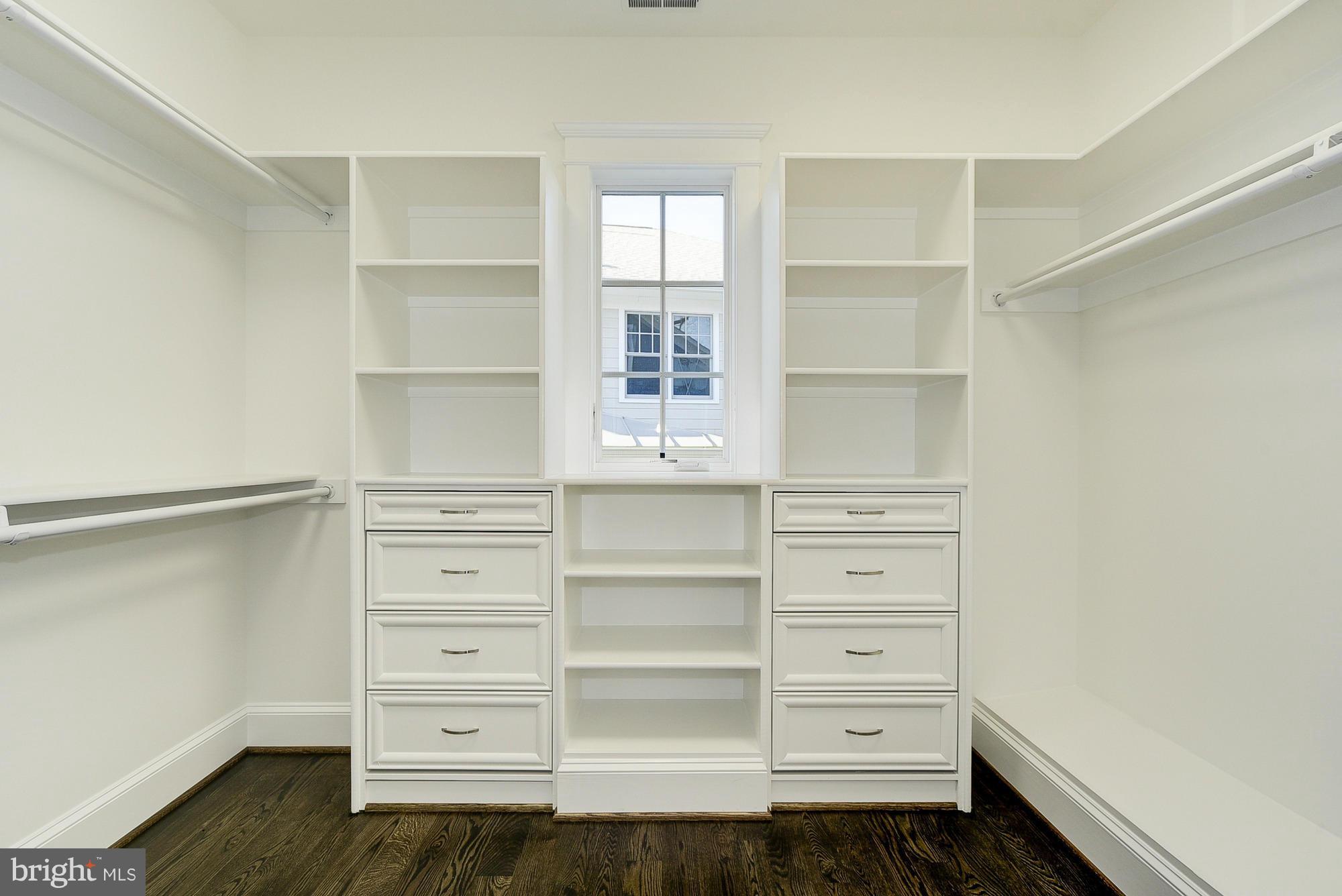 GLEN MAR PARK - Residential