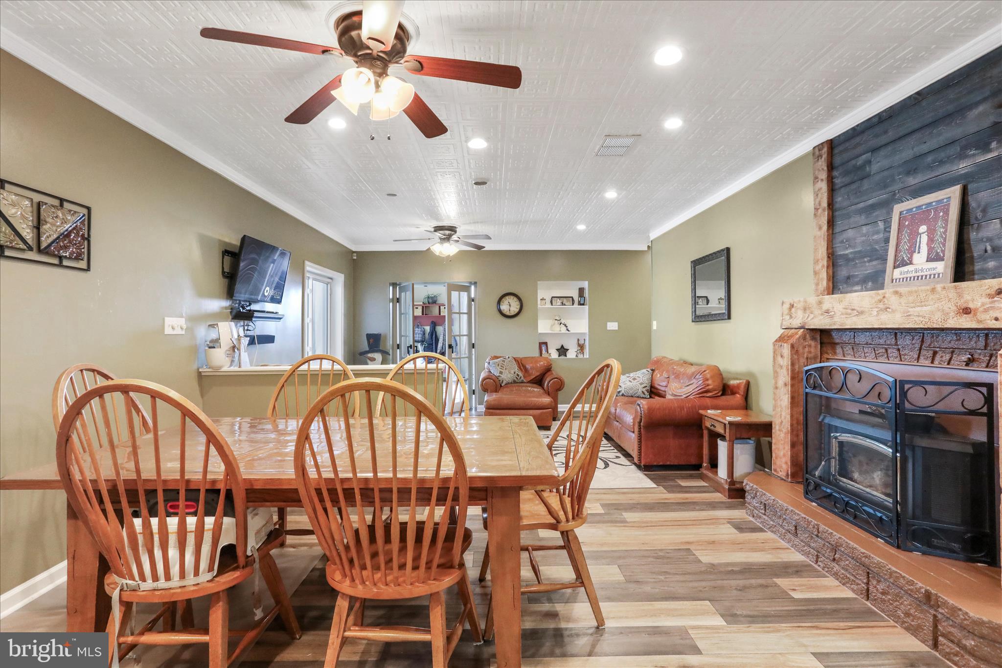 WALKER ROAD - Residential