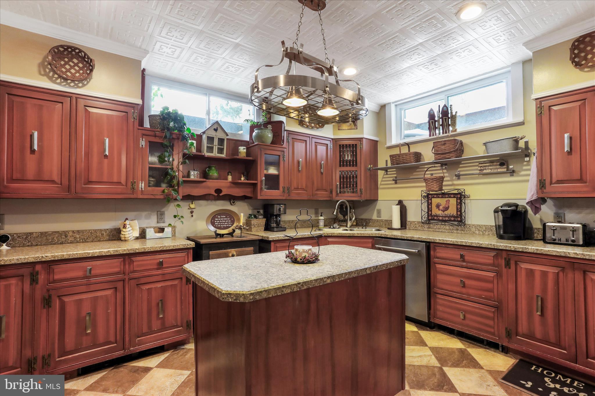 WALKER ROAD - Residential