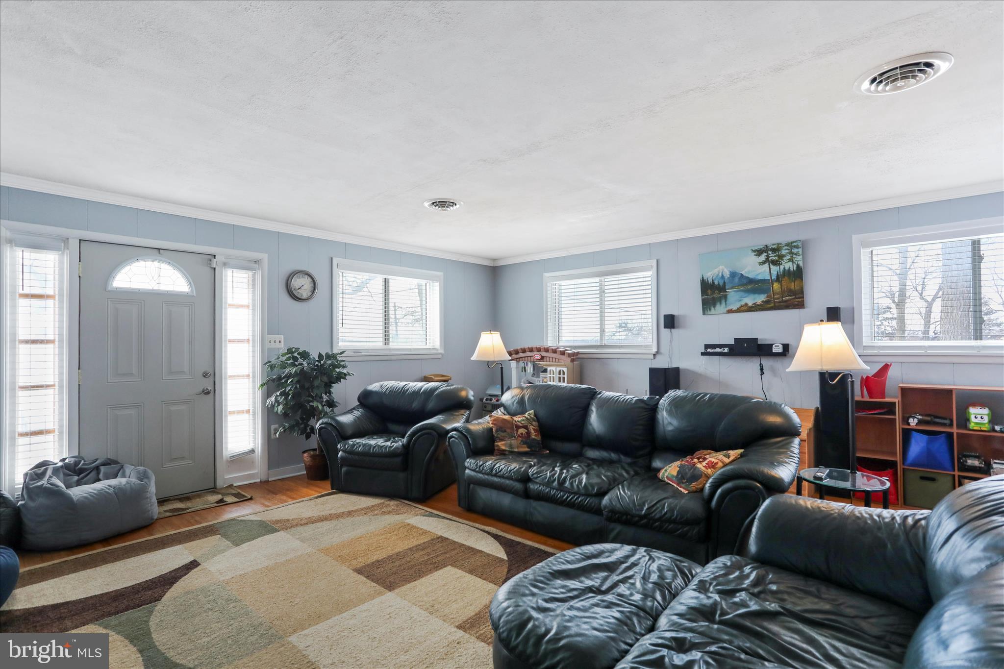 WALKER ROAD - Residential