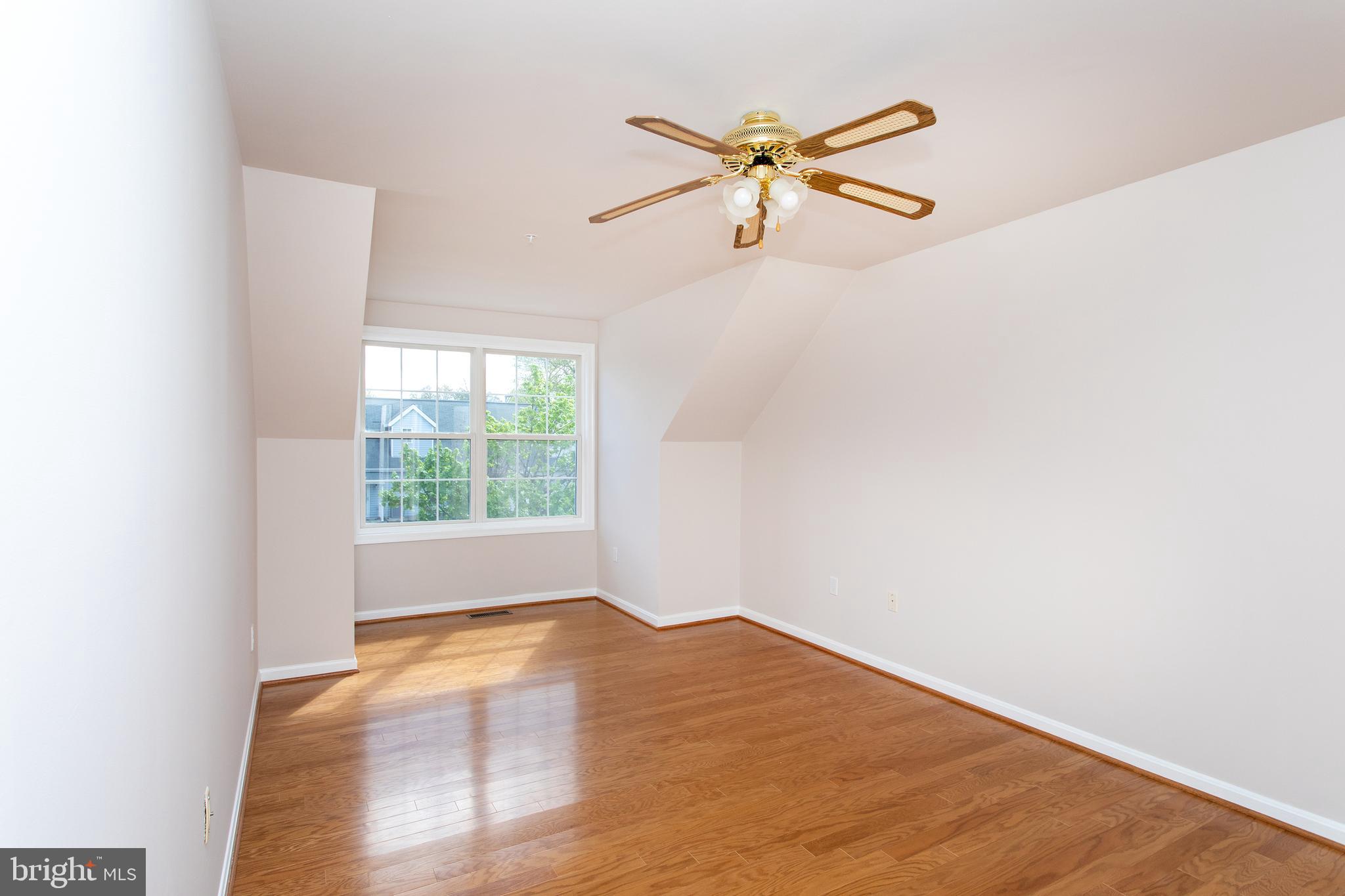 CHARLESTON TERRACE - Residential