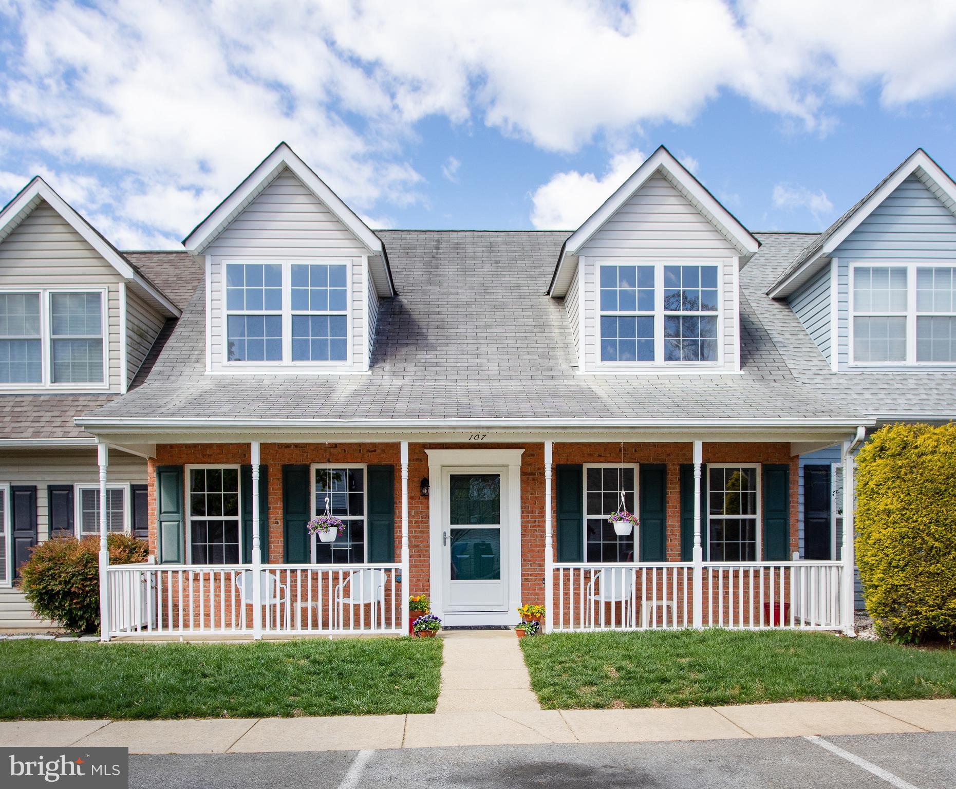 CHARLESTON TERRACE - Residential