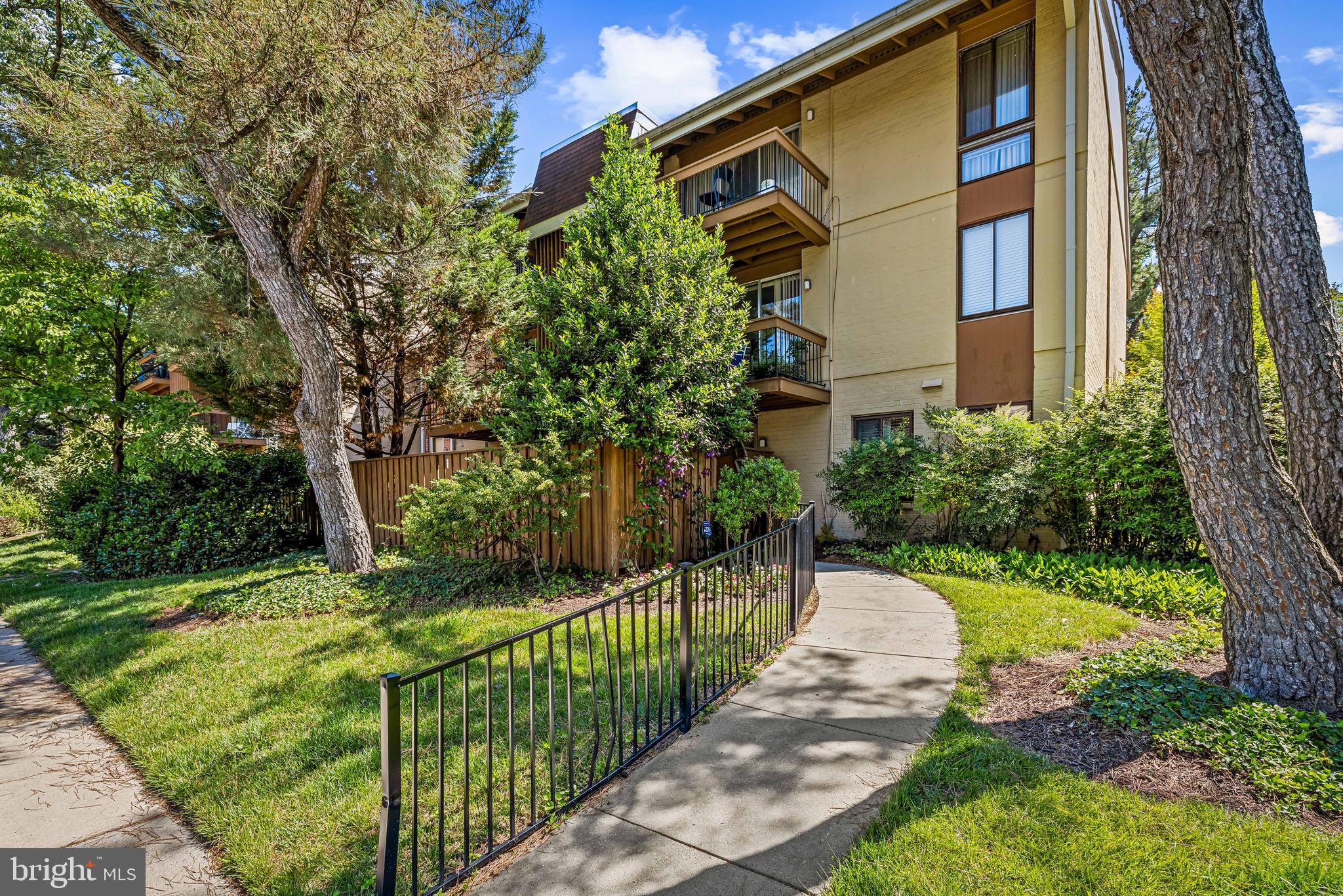 1 CROSS KEYS ROAD 1A