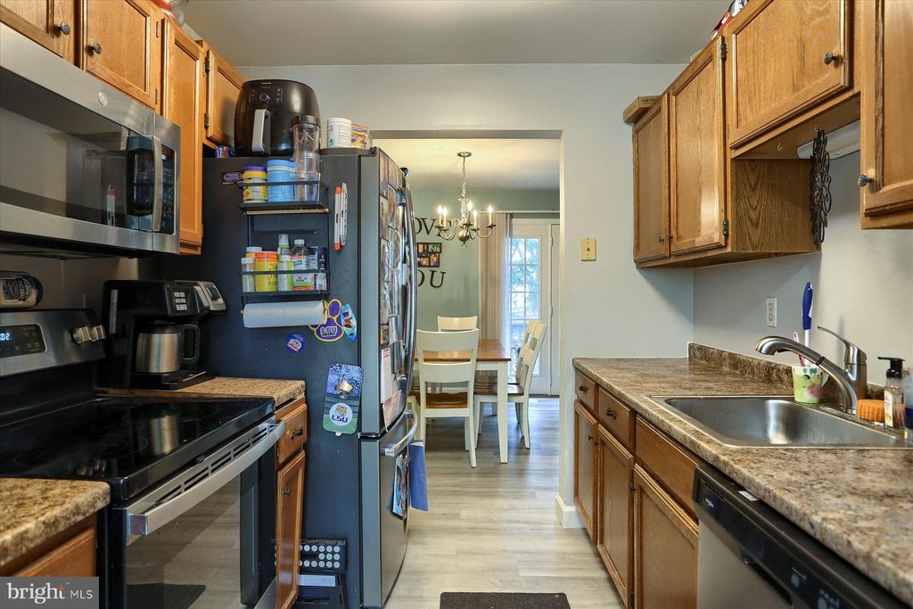 Photo of 12 Townsend Court, Lancaster, PA 17603 (MLS # PALA2046944)