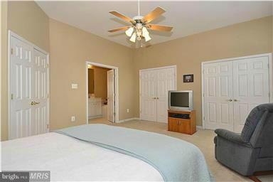 POTOMAC OAKS - Residential Lease