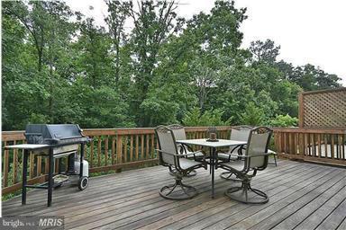 POTOMAC OAKS - Residential Lease