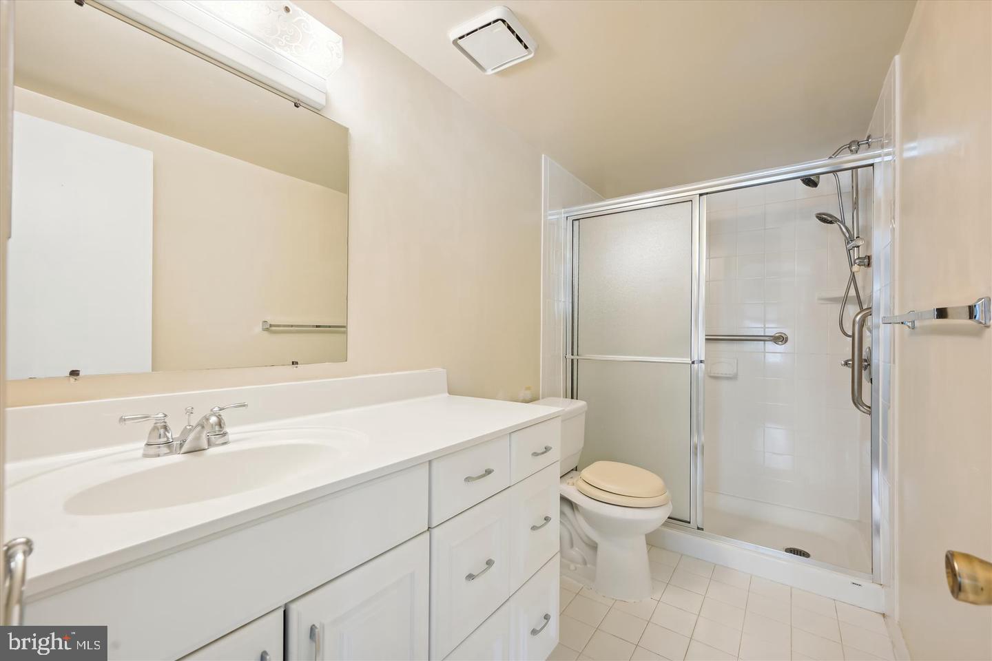 LAUREL OAKS - Residential Lease