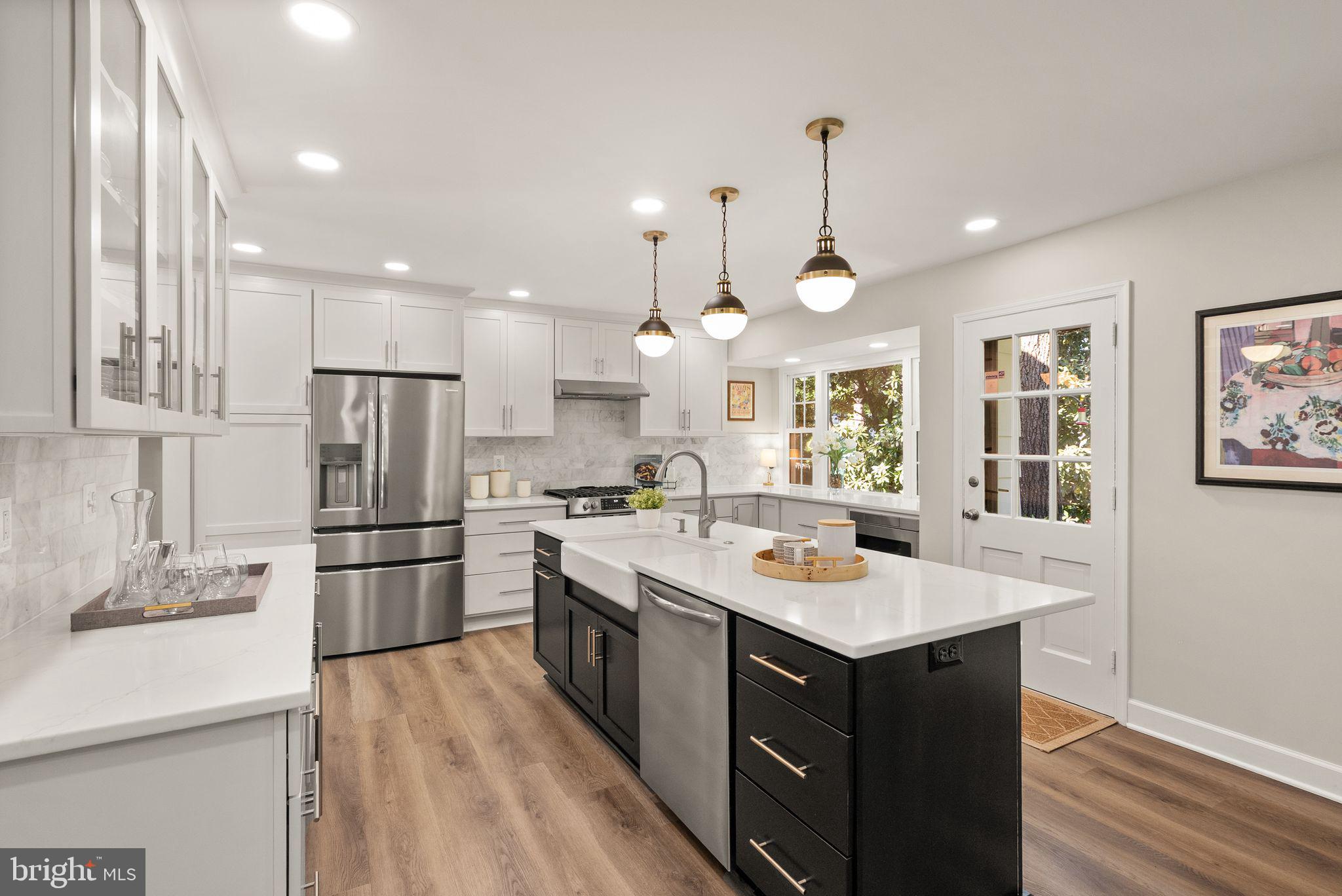 RIVERSIDE GARDENS - Residential