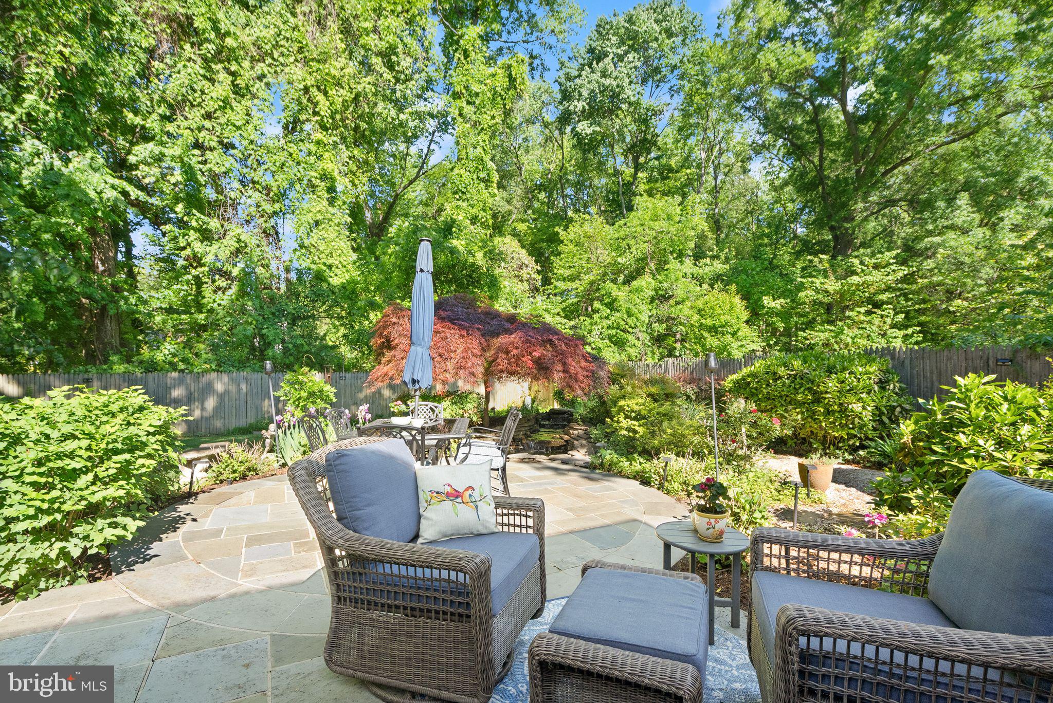 RIVERSIDE GARDENS - Residential