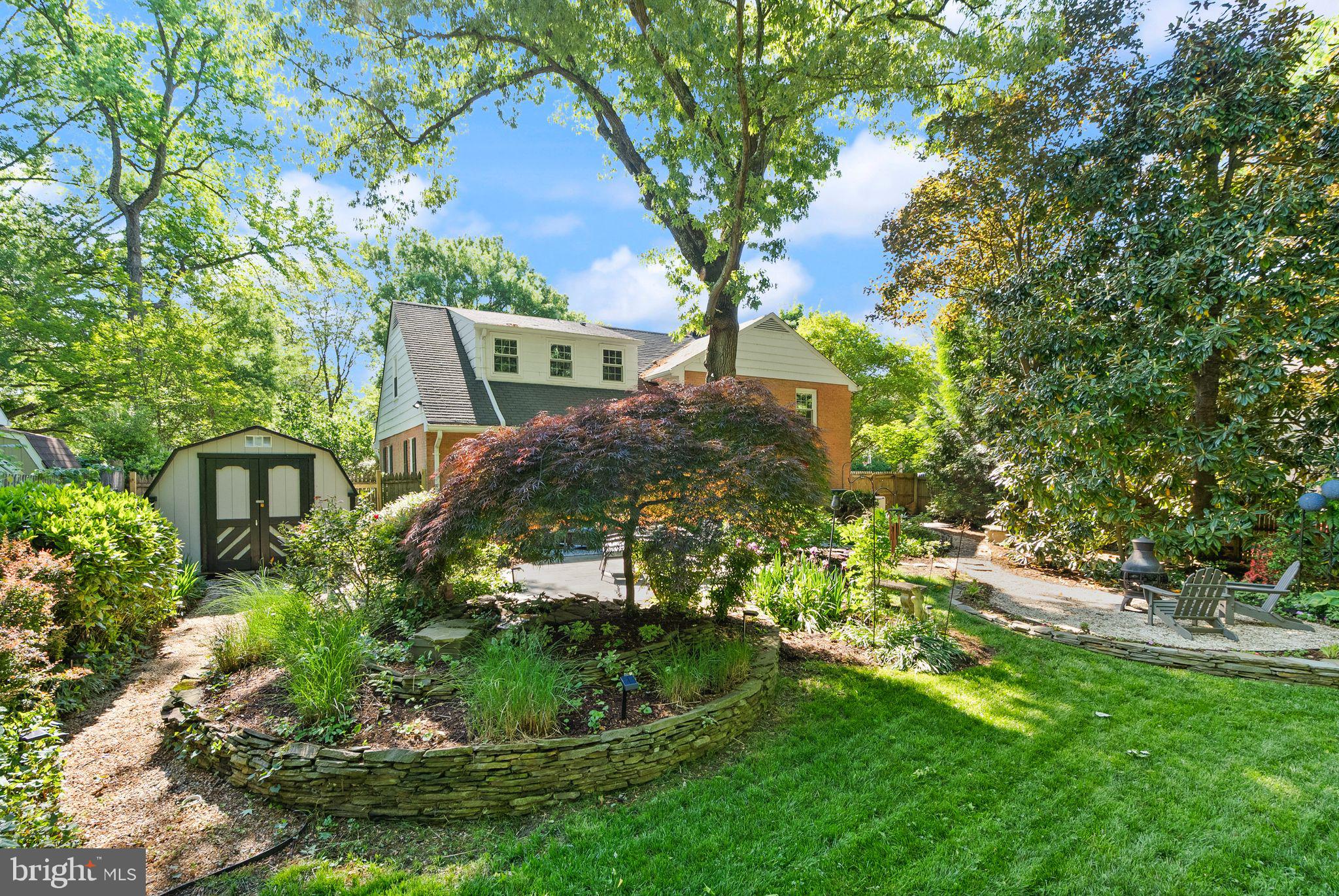 RIVERSIDE GARDENS - Residential