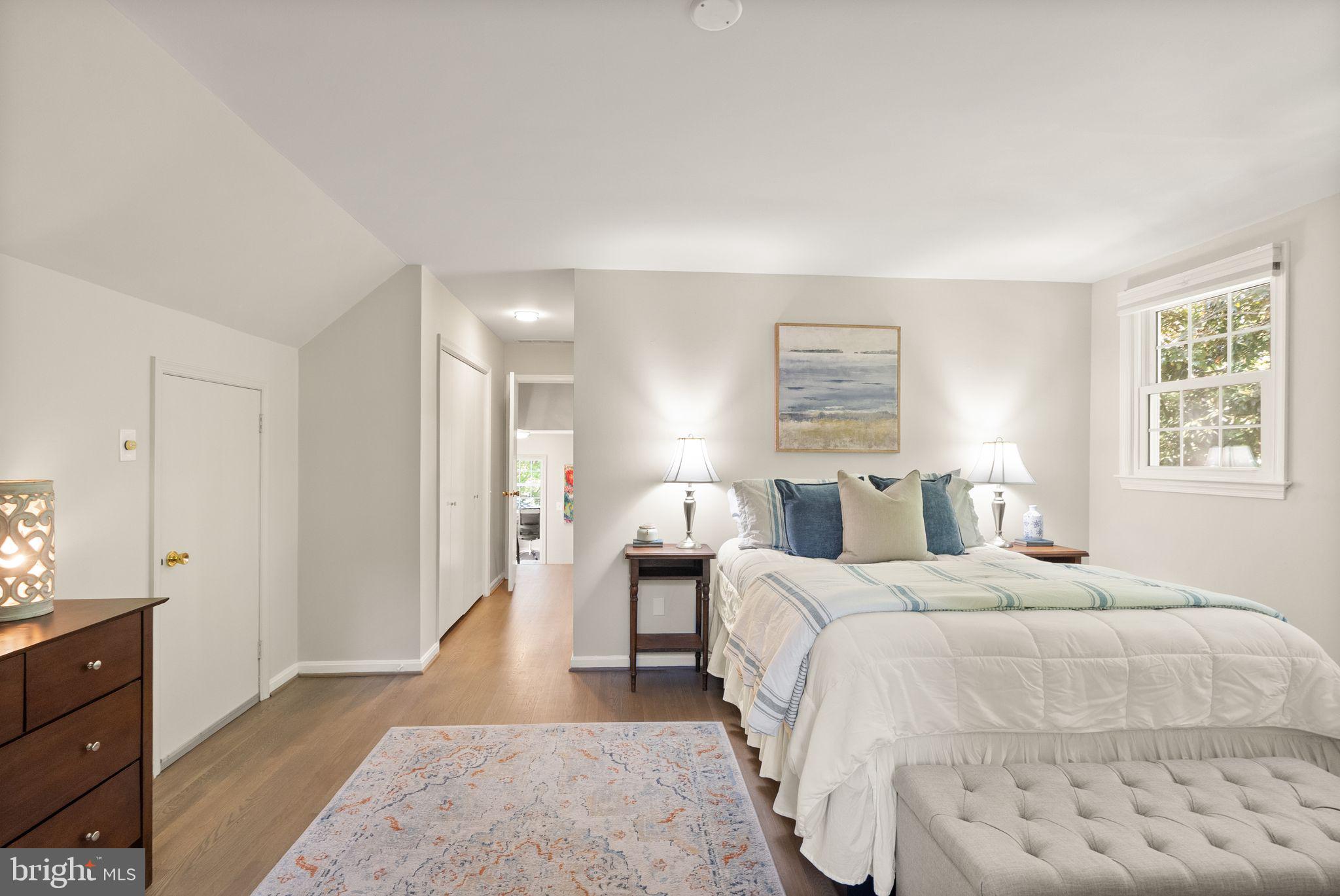 RIVERSIDE GARDENS - Residential
