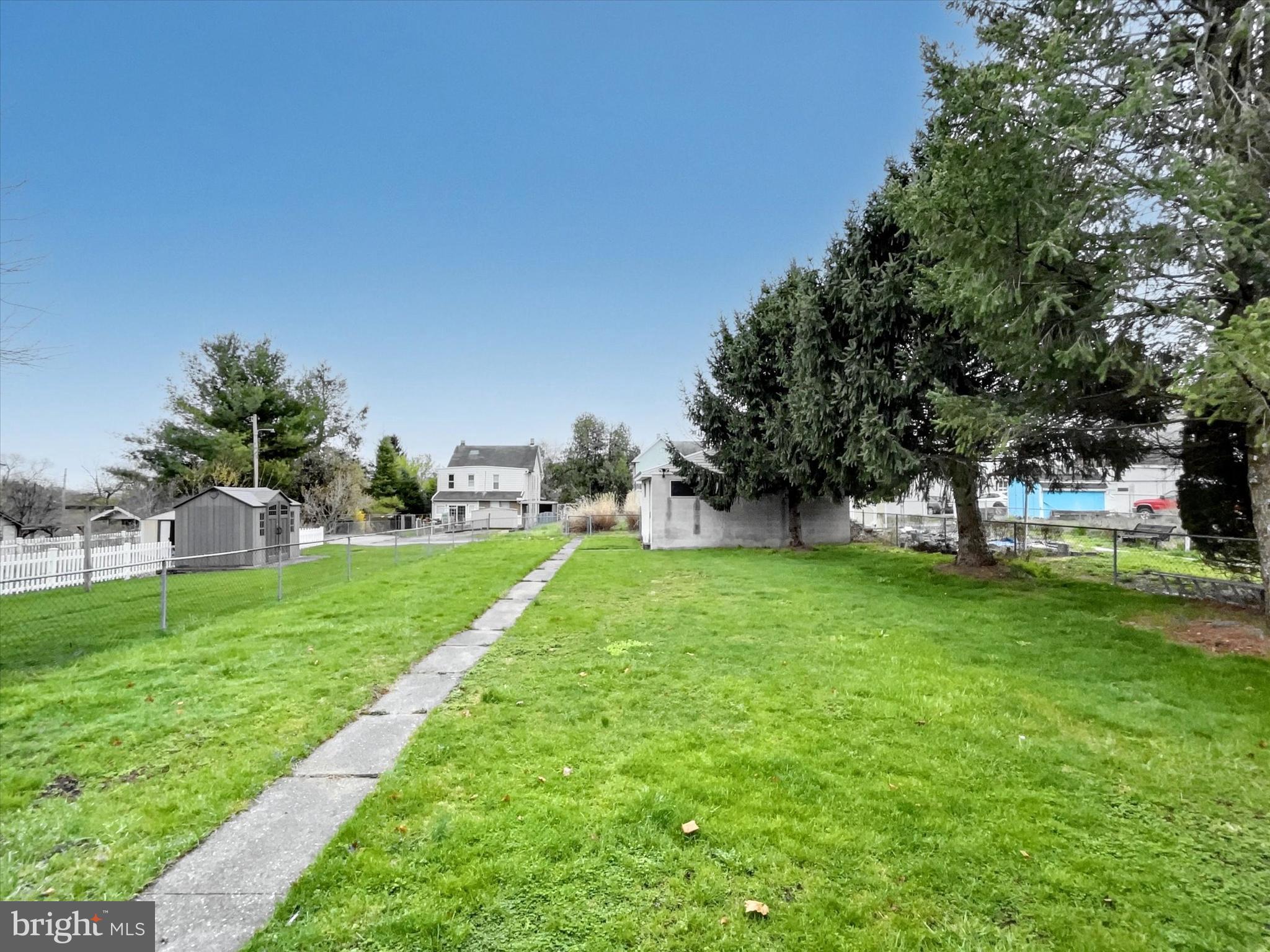 EAST PENNSBORO - Residential