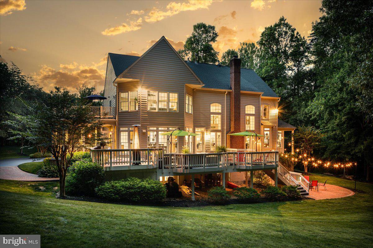 ESTATES AT ROSELAND - Residential